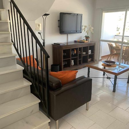 Вилла Casa Kaluel Adosado Blanco Нерха Экстерьер фото