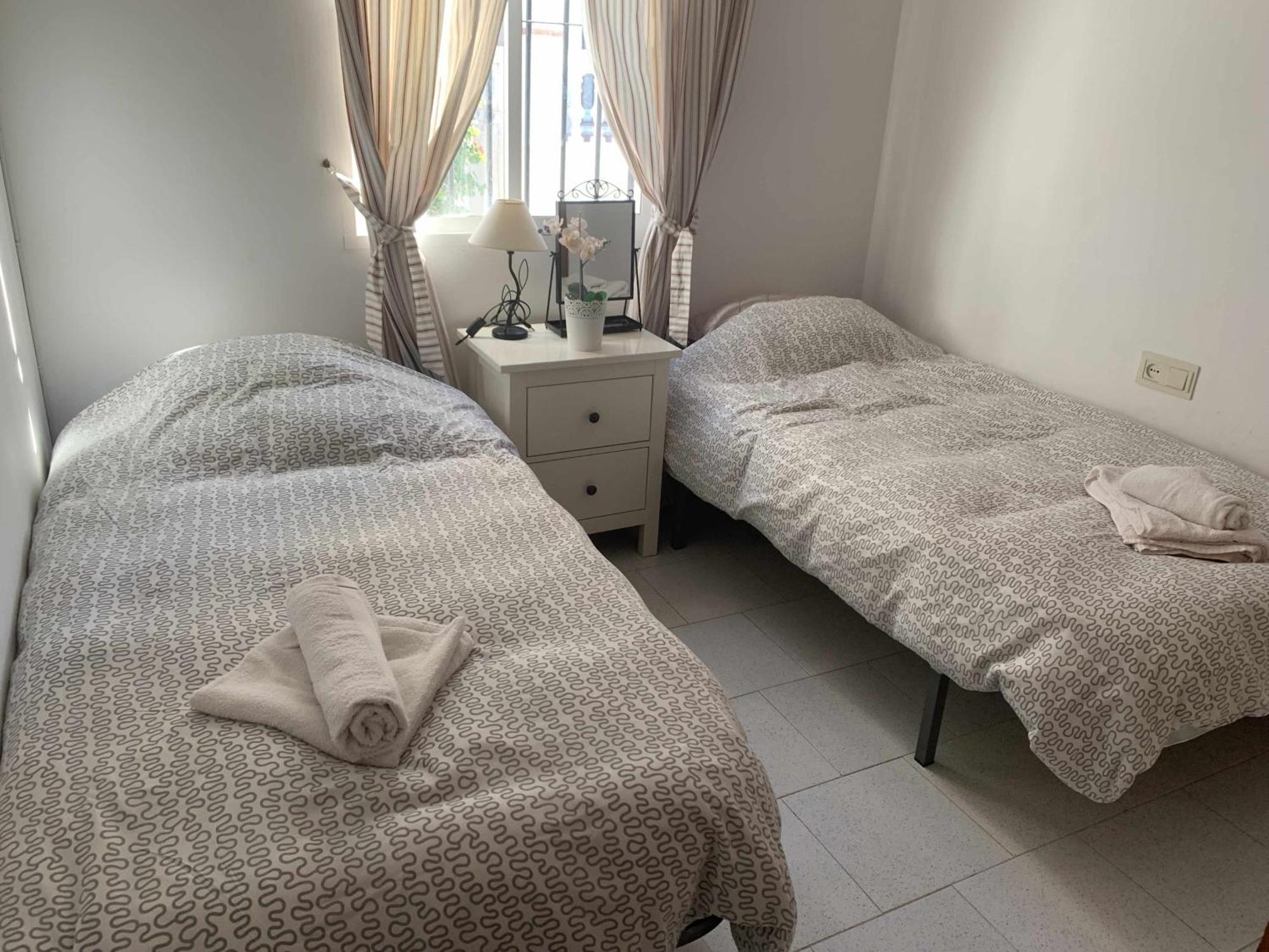 Вилла Casa Kaluel Adosado Blanco Нерха Экстерьер фото